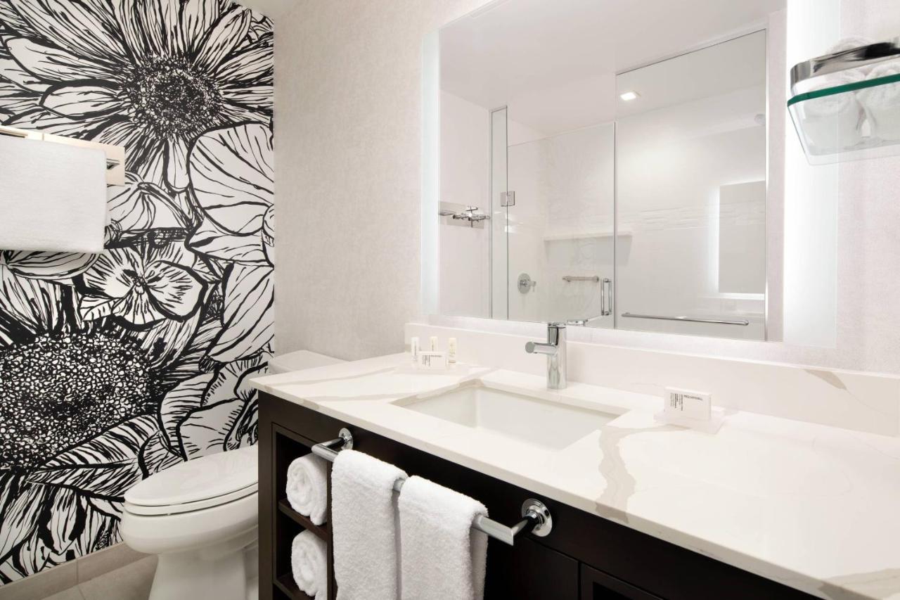 Residence Inn Los Angeles Glendale Exterior photo