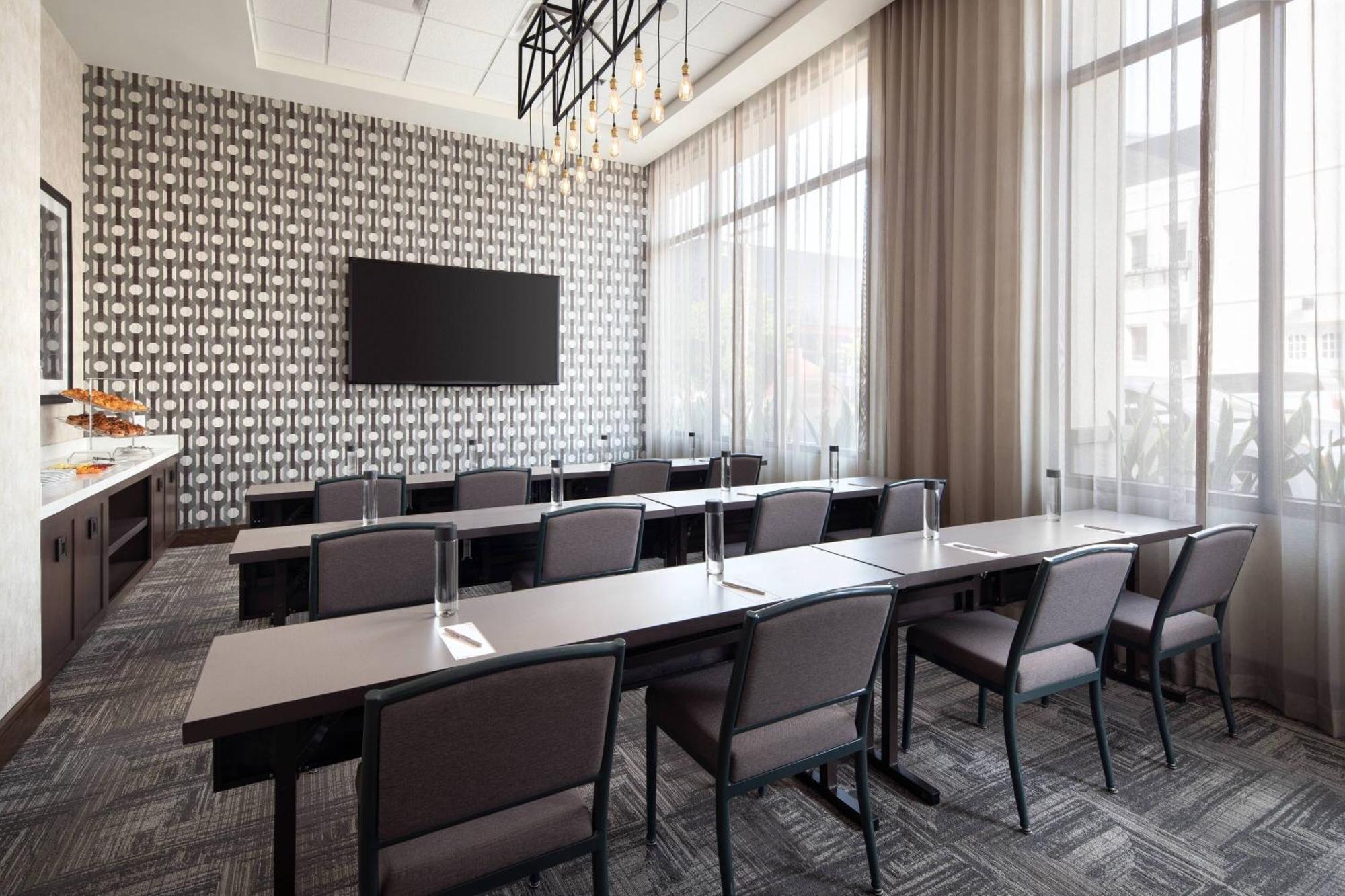 Residence Inn Los Angeles Glendale Exterior photo